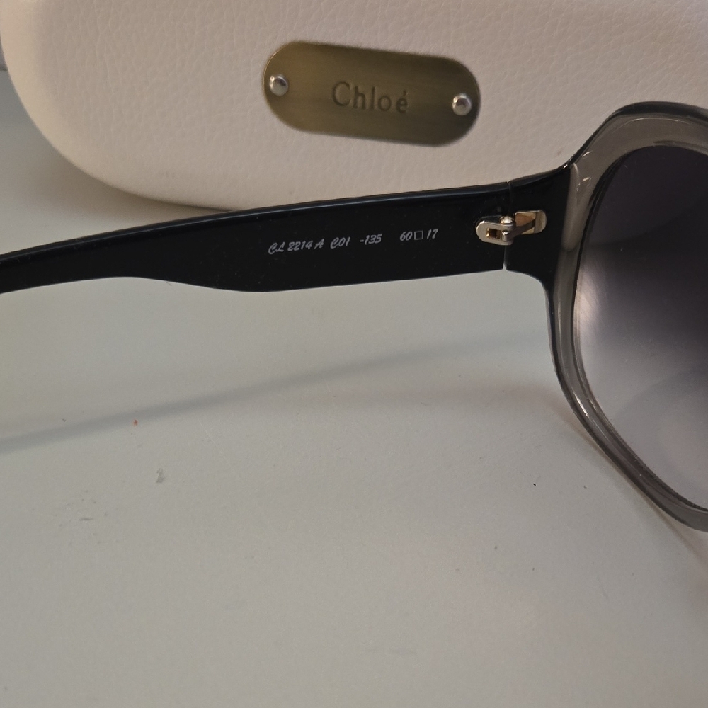 Like New Chloe Round Sunglasses, Gray and Black. - Picture 7 of 13
